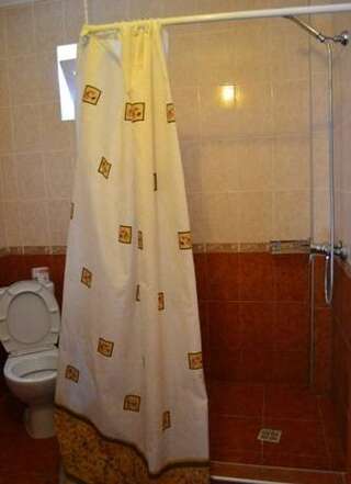 Гостиница Guest House Luchistaya 7 Рыбачье Семейный номер-7